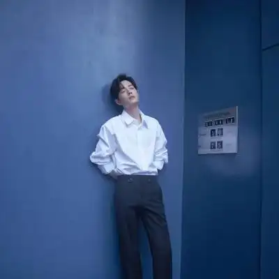 林弦超酷蓝色系爱豆肖战头像