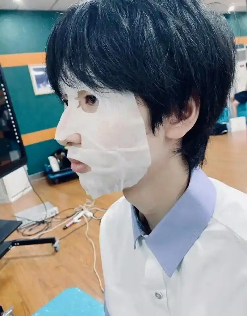 回忆里的你无人能敌#校园#04#巴蜀中学#严浩翔#时代少年团 - 抖音