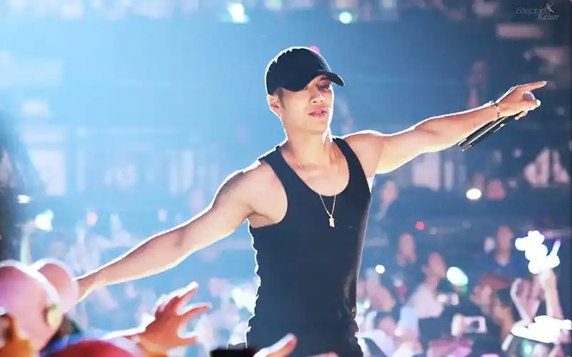 【王嘉尔】小王的sexy霸气舞蹈