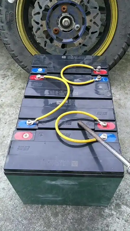 串联的电瓶不就是这样接法吗?难道还有其它方法?_哔哩哔哩_bilibili