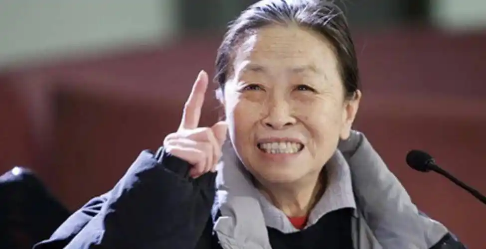 "丑娘"张少华病逝1年多了,丈夫张惠宝的痴爱让人泪目_因为_母亲_角色