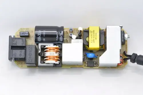 电源主板的正面图片.