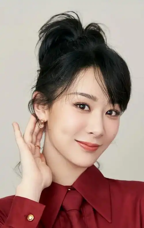 杨紫车内侧颜随拍