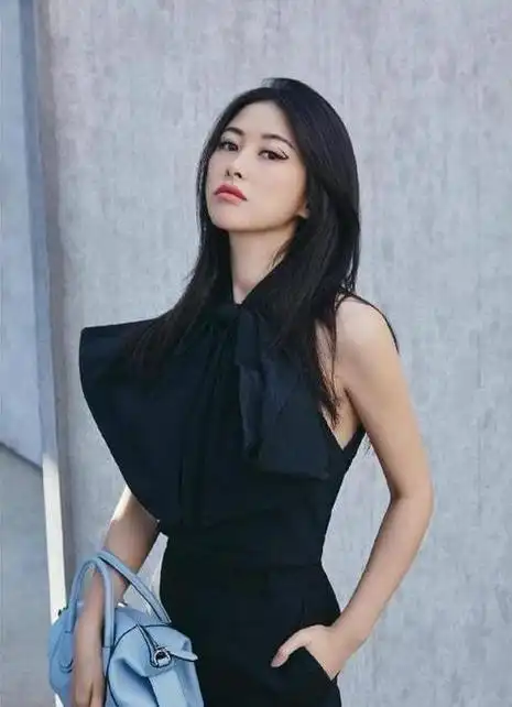 霸气熟女朱珠朱珠的腰夺命的刀朱珠的臀夺人的魂