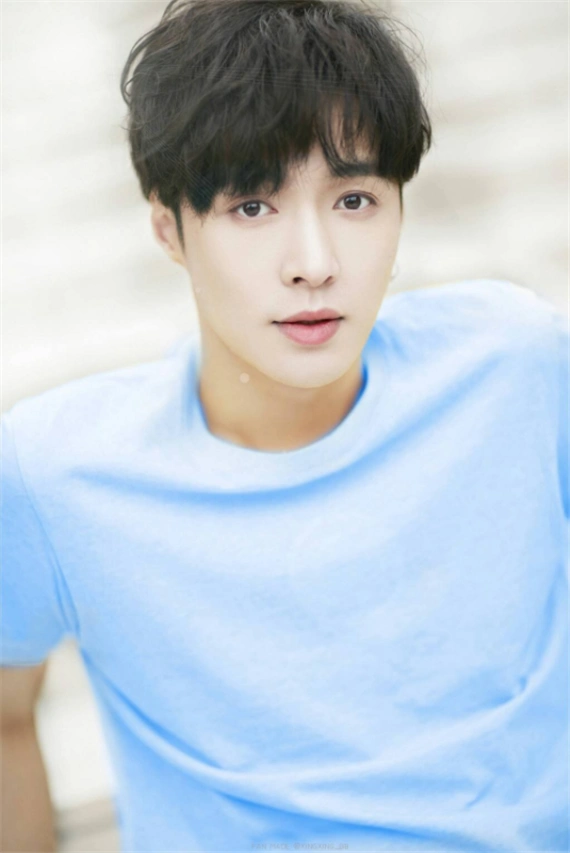 "长沙小骄傲"张艺兴来啦!绝对是溢出屏幕的小可爱!粉啦粉啦