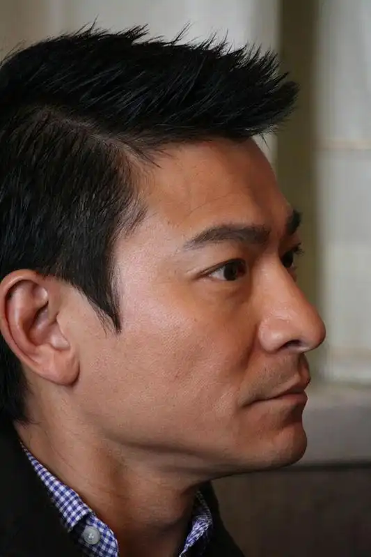 lau),1961年9月27日出生于中国香港,籍贯广东新会,华语影视男演员