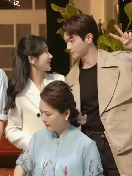 杨紫许凯新剧承欢记对视氛围感甜化了我们的心期待值已经拉满了