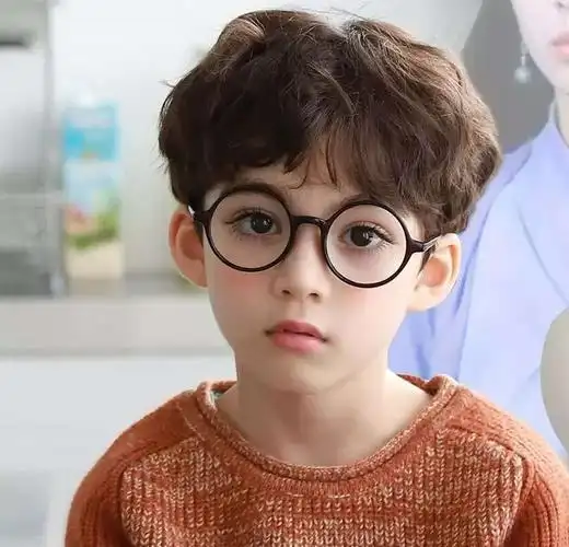 5岁萌宝发量惊人,帅气发型穿搭不输小鲜肉,他才是全网最靓的崽_男童