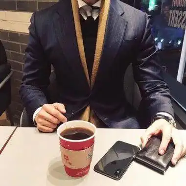 西装头像男生高清图帅气下半身男士职业正装头像