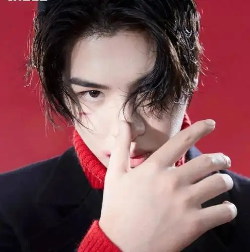 微信头像黄明昊