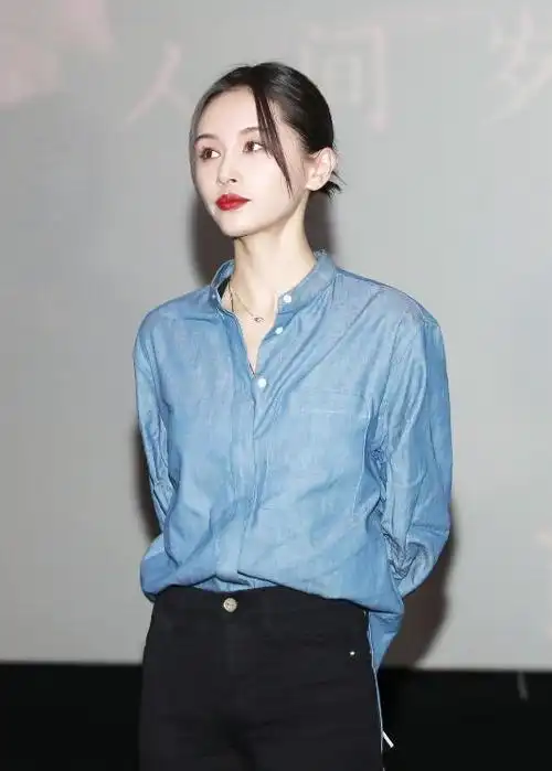 王子文是小个子穿搭模板,衬衫配长裤穿出170既视感,简单又高级_网易