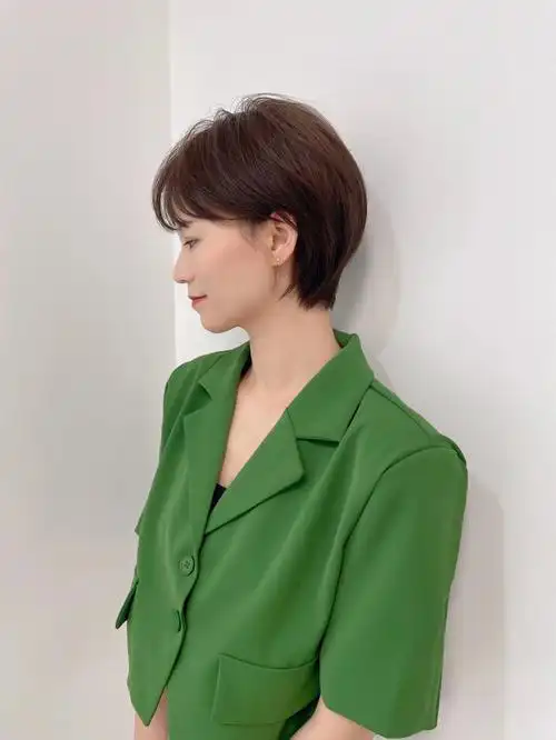 剪完短发才知道有多美#女生短发发型  #短发  #日系短发  #空气刘海