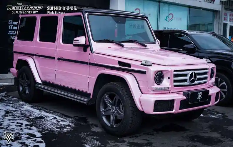 奔驰g洒狗粮樱花粉的浪漫竟然没有违和感