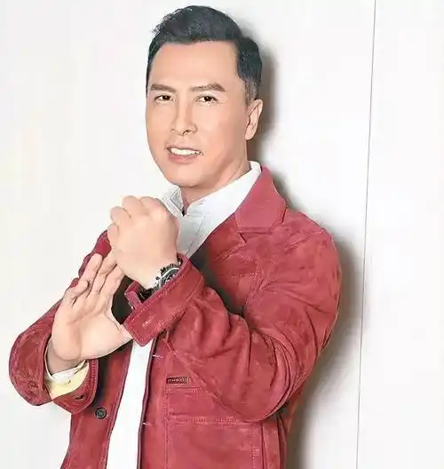 郑则仕:我在巷口看到甄子丹,我看了他5秒,就知道他是正派人物_张家辉