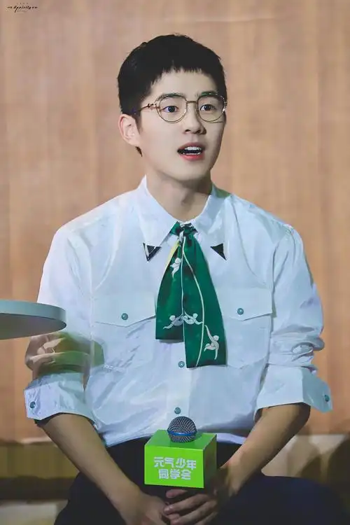 每日一然谁说寸头不可以萌萌哒来看大眼睛小老虎刘昊然