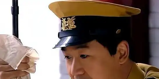 张国立:从皇帝到职员,演绎人生百态,你知道他最想扮演的是谁吗