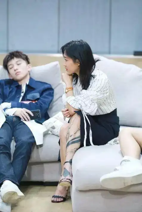 陈粒和她的快男开始看不上现在看不够