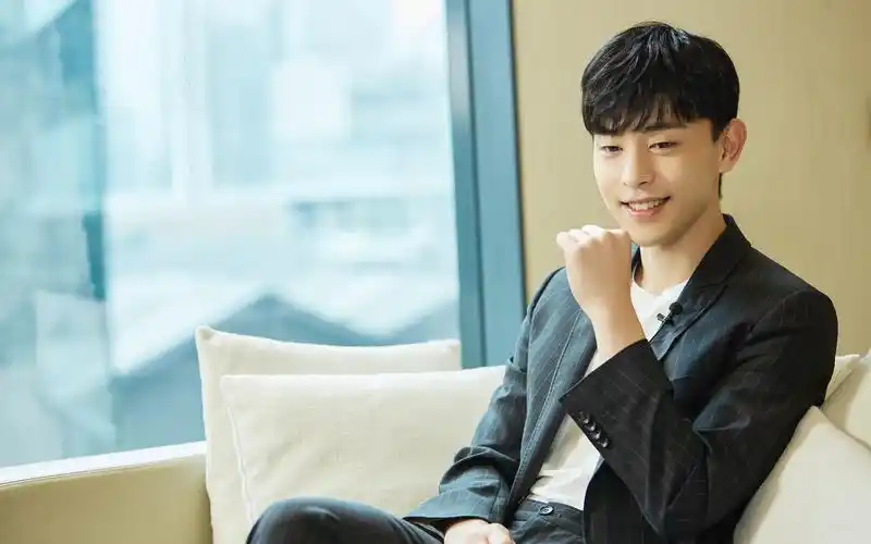 大陆明星,帅气,帅哥,帅哥明星,邓伦,大陆男明星,壁纸,1920x1200