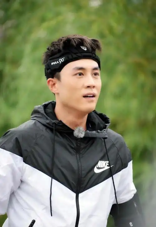 表面独自奋斗其实是星二代这7对明星父子隐藏得真深