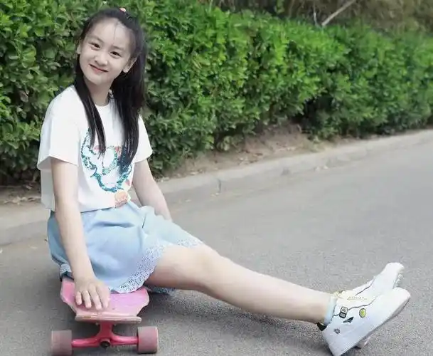 12岁森碟代言照曝光,冠军老爸为孩子进圈铺路?