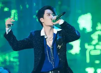 [新闻]210718 王一博舞台照,拿来吧你!