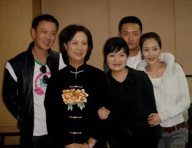 2012年,演员柏寒被诊断出患了癌症.