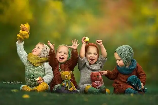 你肯定没见过,同卵四胞胎女孩的照片,既罕见又可爱