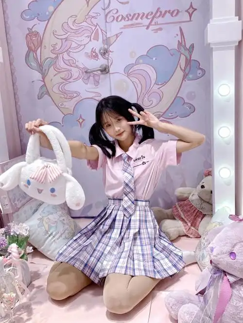jk日常可爱粉色泰式制服