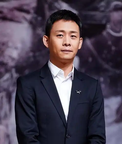 回顾著名演员于震被前妻泼尽脏水为何二婚妻子辛月依然敢嫁