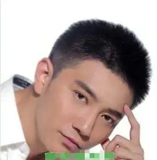 男生寸头发型:硬朗帅气的寸头发型让你脱颖而出