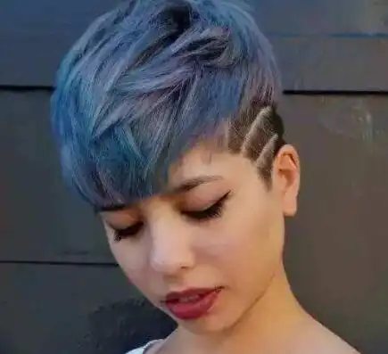 女式短发雕刻发型图片 个性女生雕刻短发效果图