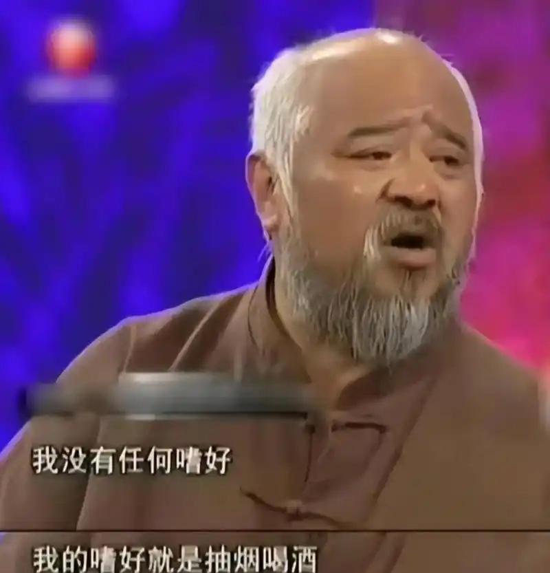 回顾演员李琦每天2包烟顿顿8两酒不顾医生劝诫如今怎样了