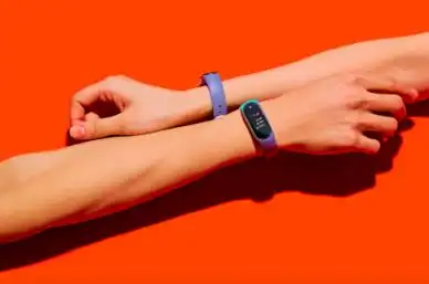 自带训练课程的运动手环keep手环京东开启预售