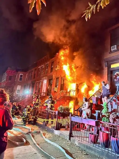 电动车爆炸起火事故频发,这口大锅锂电池该背吗?