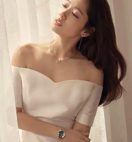 女神朴信惠:第5803期气质潮流美图欣赏