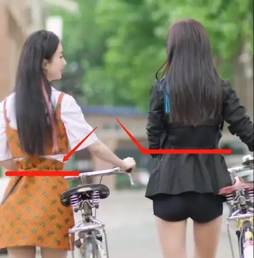 166cm李冰冰跟165cm合体穿同款鞋子拍杂志封面差距全在腿上了