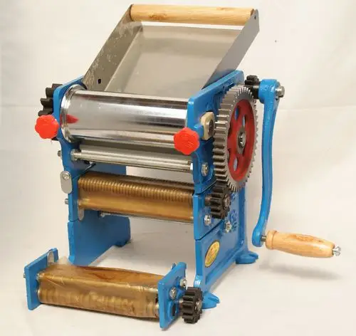 批发 电镀 海鸥150-2手动压面机 面条机 轧面机 制面机 压面器