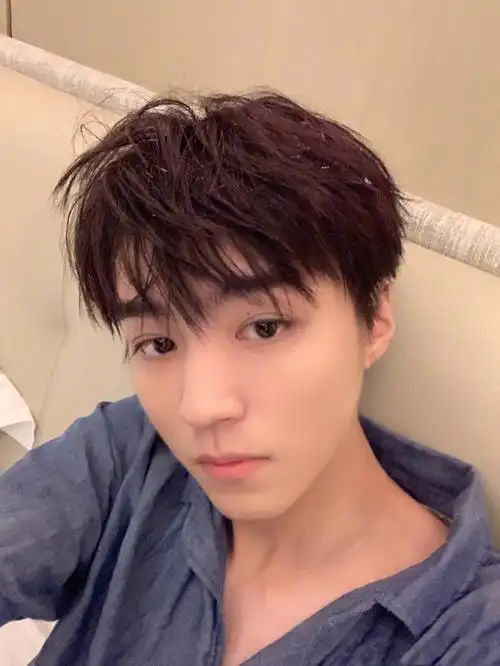 王俊凯自拍合集