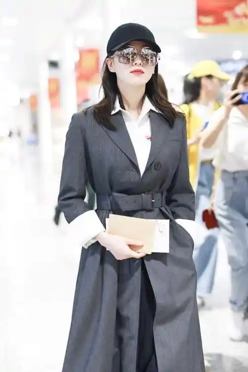 刘诗诗衣品太高级穿基础款也不单调懂得穿搭原则是关键