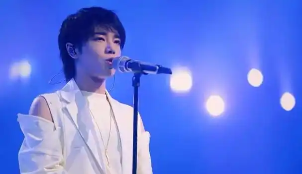 华晨宇终于官宣喜讯全网炸锅终于等到这天了