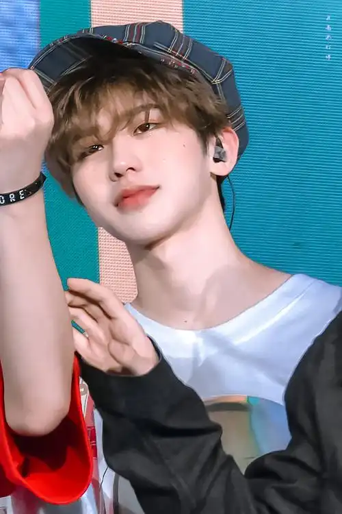 蔡徐坤##蔡徐坤avia全球品牌代言人