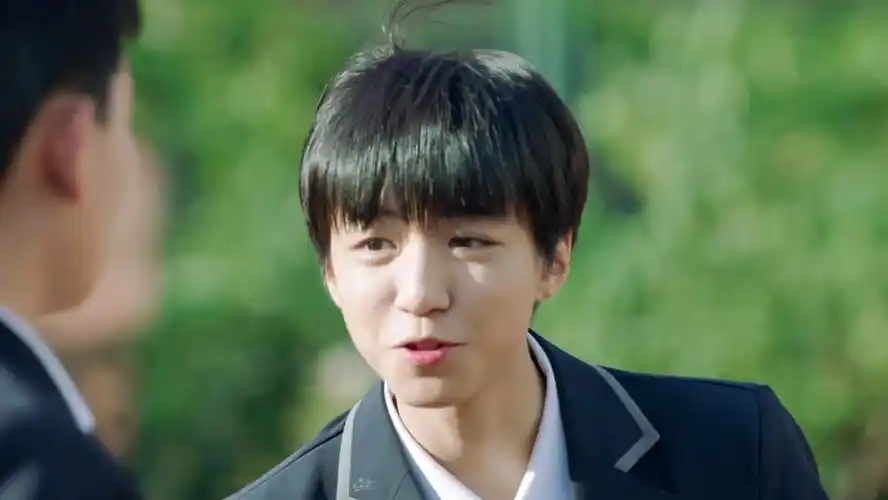 王俊凯201608小别离