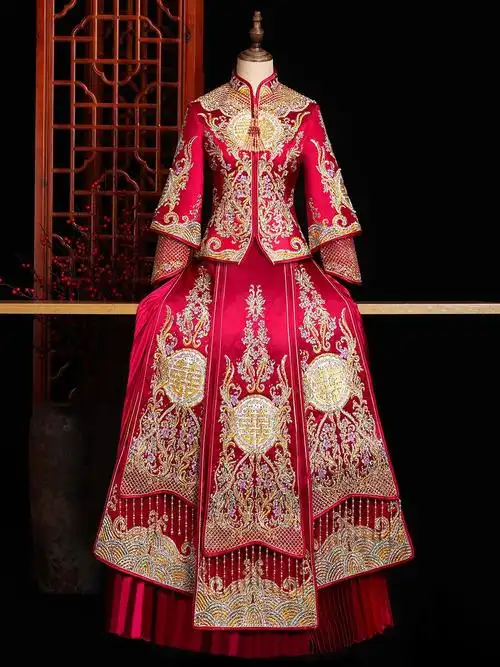 古装婚纱礼服新娘_秀禾服新娘2021年新款凤冠霞帔结婚敬酒服古装中式