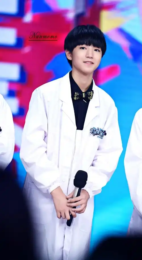 tfboys王俊凯 2015.03.22 快乐大本营录制现场.