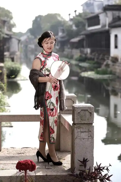 古镇旗袍情 - 美篇