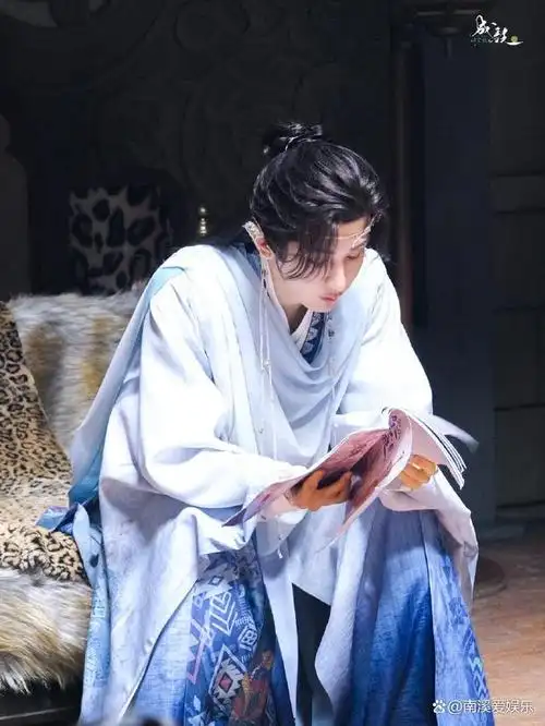 近期这几大男演员古装造型图,谁的妆造令你眼前一亮?一眼万年