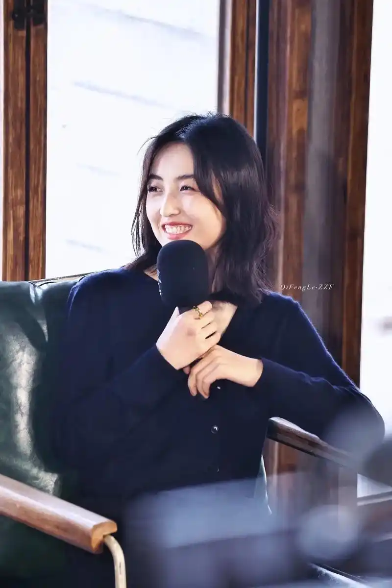 捡点生图.#张子枫 - 抖音