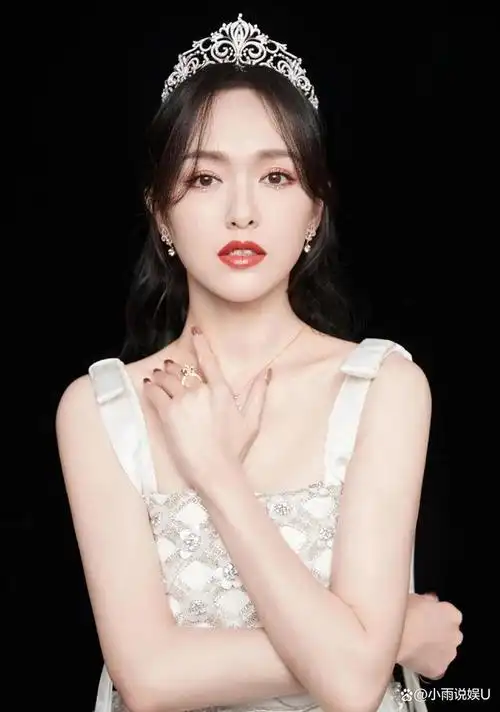 盘点那些女明星头戴皇冠的造型,真的太漂亮了,来看看谁的造型惊艳了你