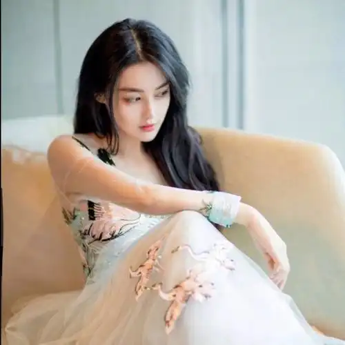 推荐张馨予广告代言张馨予经纪公司报价