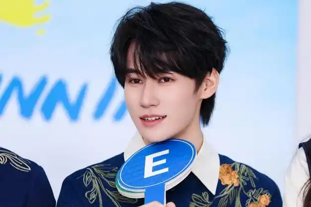 《奔跑吧12》录制在即,baby回归无望,张真源转正,魏晨飞行|郑恺|鹿晗